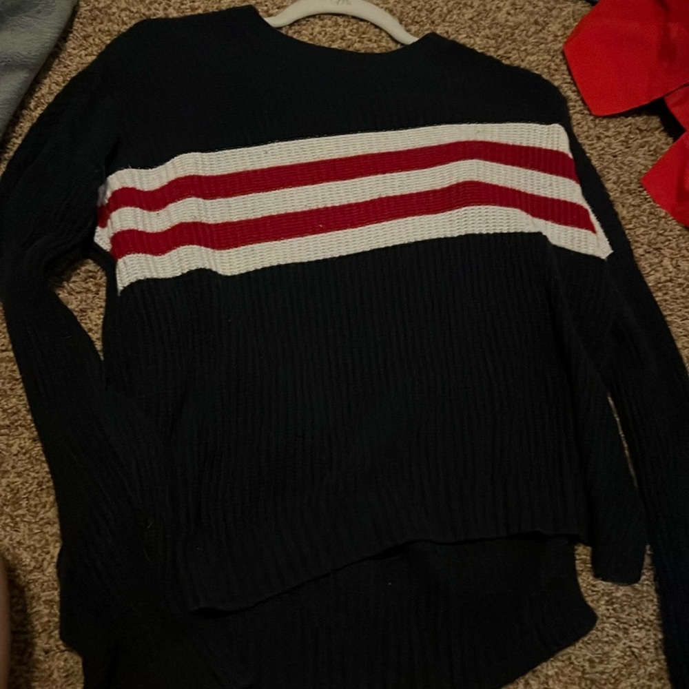 Hollister sweater